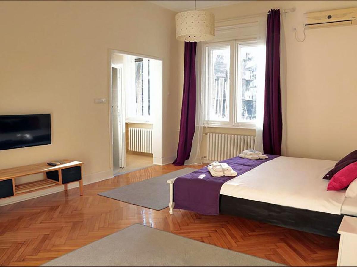 Apartment Central Belgrado Esterno foto